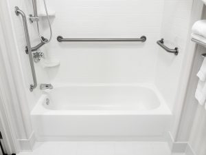 Duluth Walk-In Bathtub Installation iStock 155282869 300x225